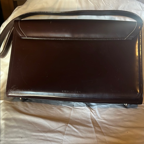 Elegant Brown Leather Men's Bag - Picture 2 of 5